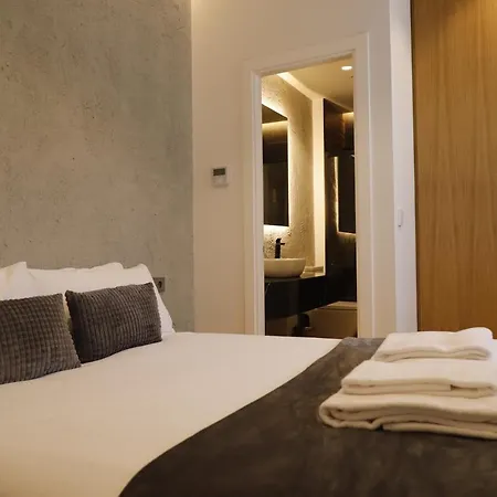 Medina Homes Puente Aparthotel