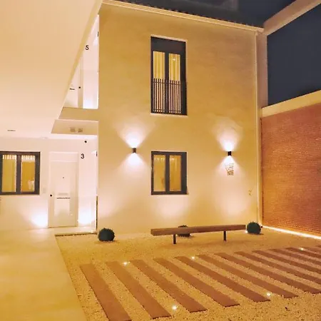 Medina Homes Puente Aparthotel