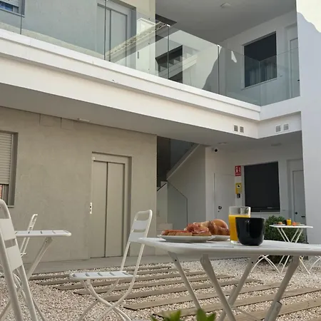 Medina Homes Puente *